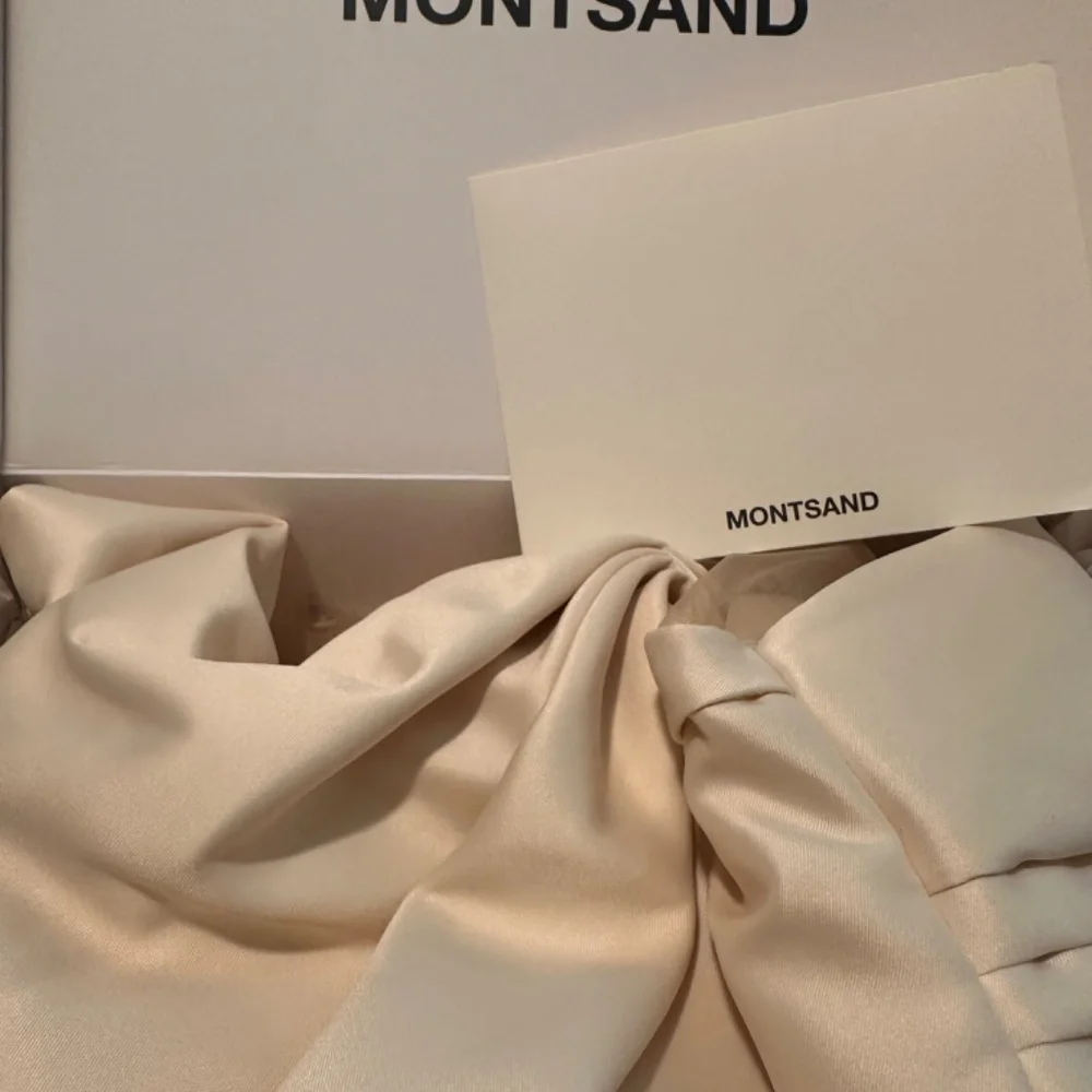Cult Mia Montsand Ivory Big Bow Dress - Picture 5 of 6